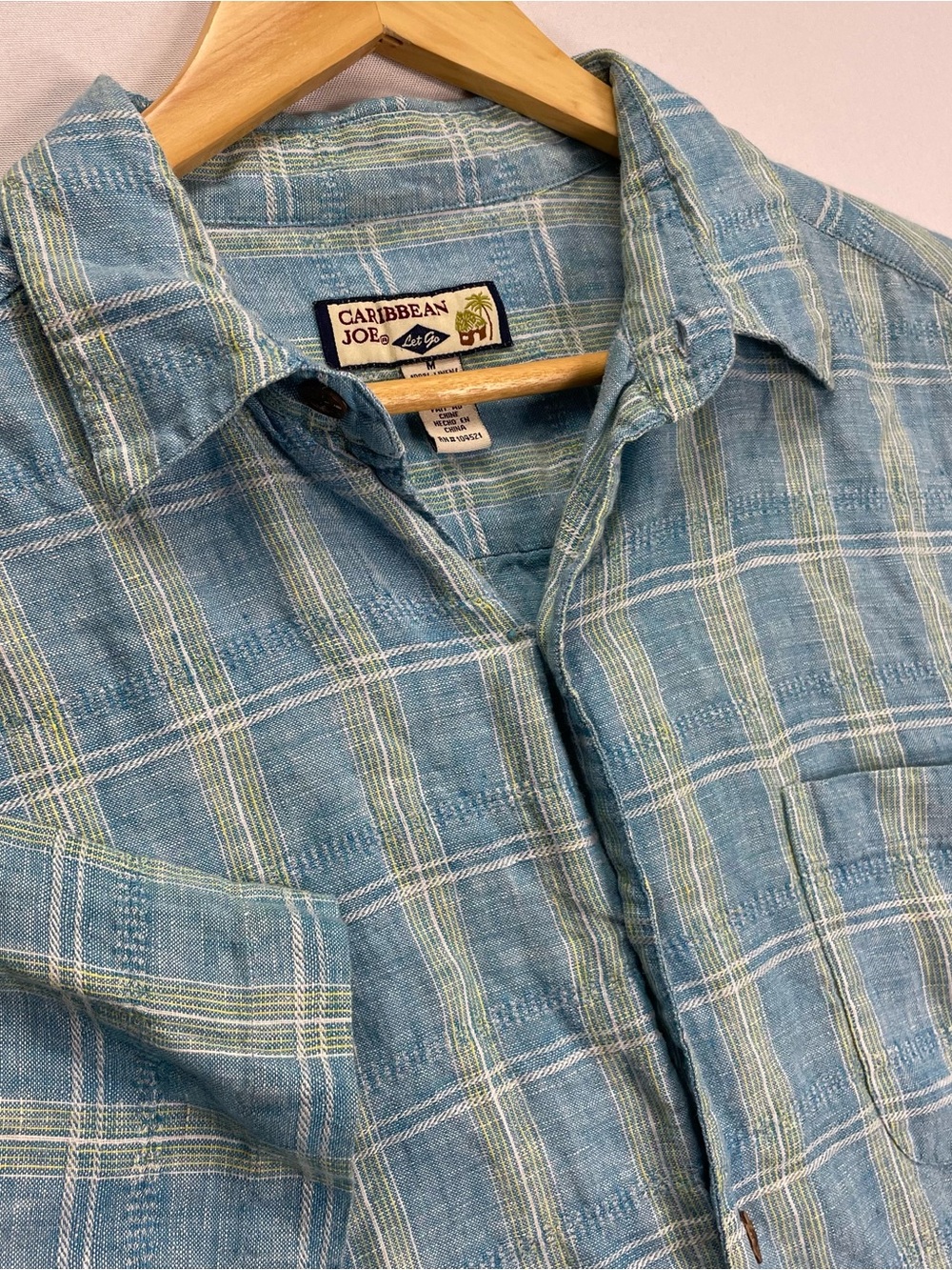 Caribbean Joe Men’s Linen Shirt Size XL Blue Green Plaid 100% Linen Wood Buttons